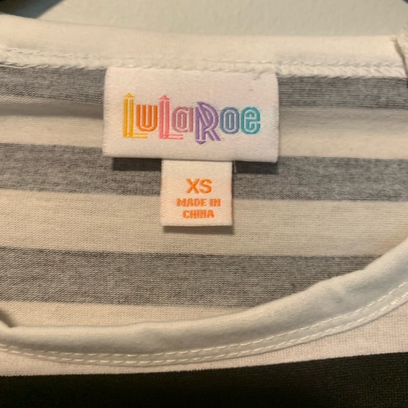 NWT LuLaRoe Sz XS Randy Top - Picture 4 of 5